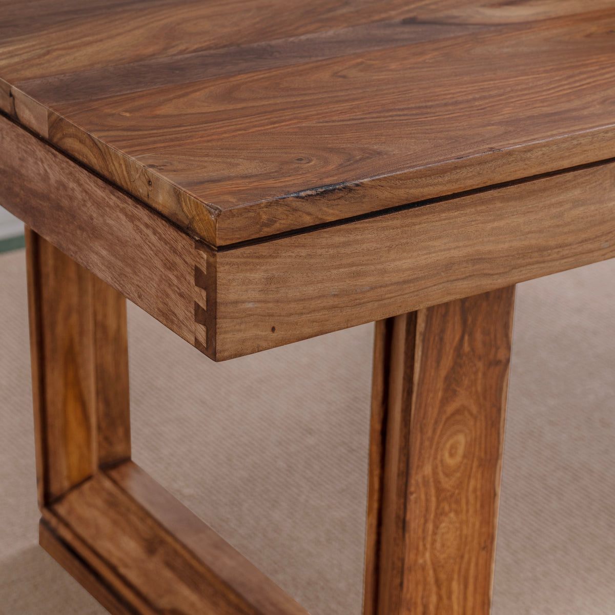 Mariza 80'' Dining Table