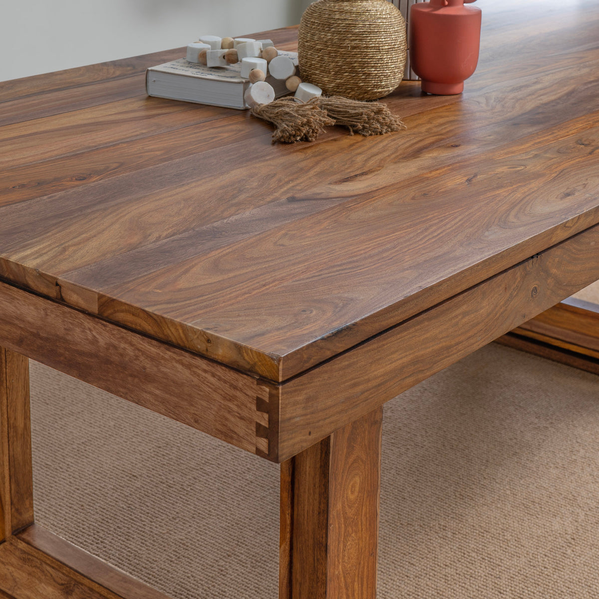 Mariza 80'' Dining Table