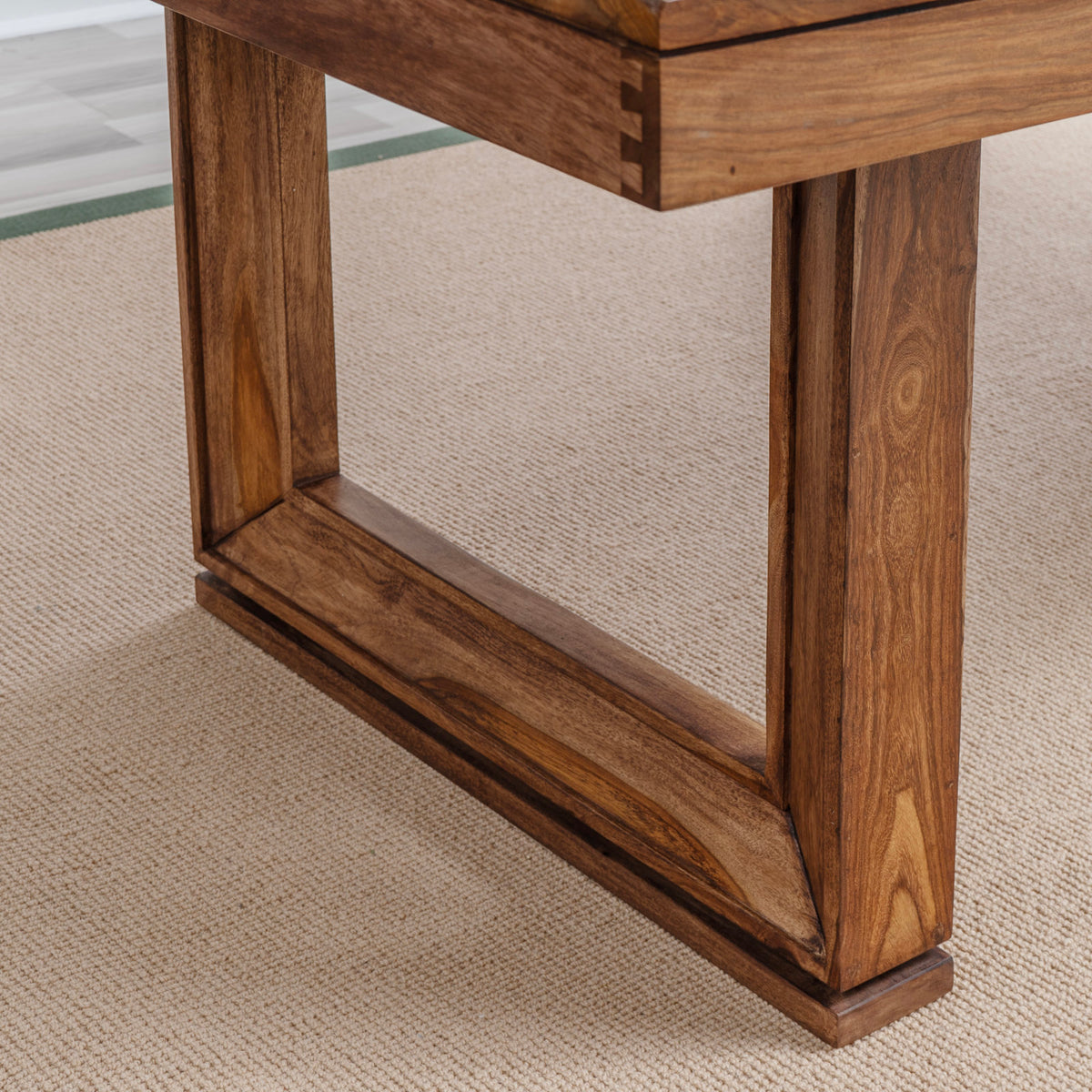 Mariza 80'' Dining Table